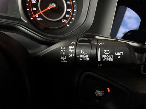 Used 2025 Jeep Wrangler Unlimited Sport AWD/4WD image 33