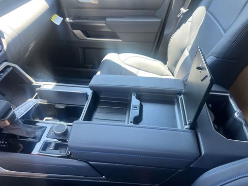New 2026 Toyota Tundra Platinum AWD/4WD image 17