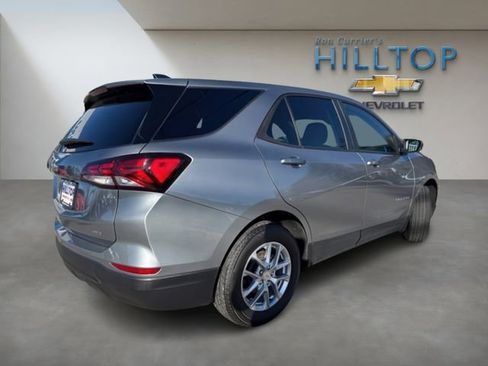 Used 2024 Chevrolet Equinox LS w/ LS Convenience Package image 6