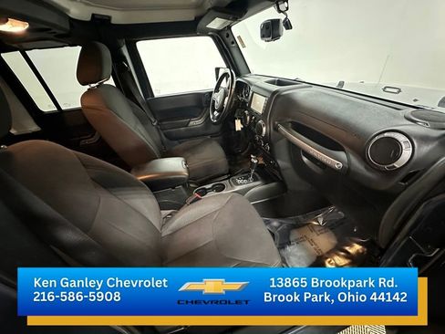 Used 2018 Jeep Wrangler Unlimited Sport S AWD/4WD image 23