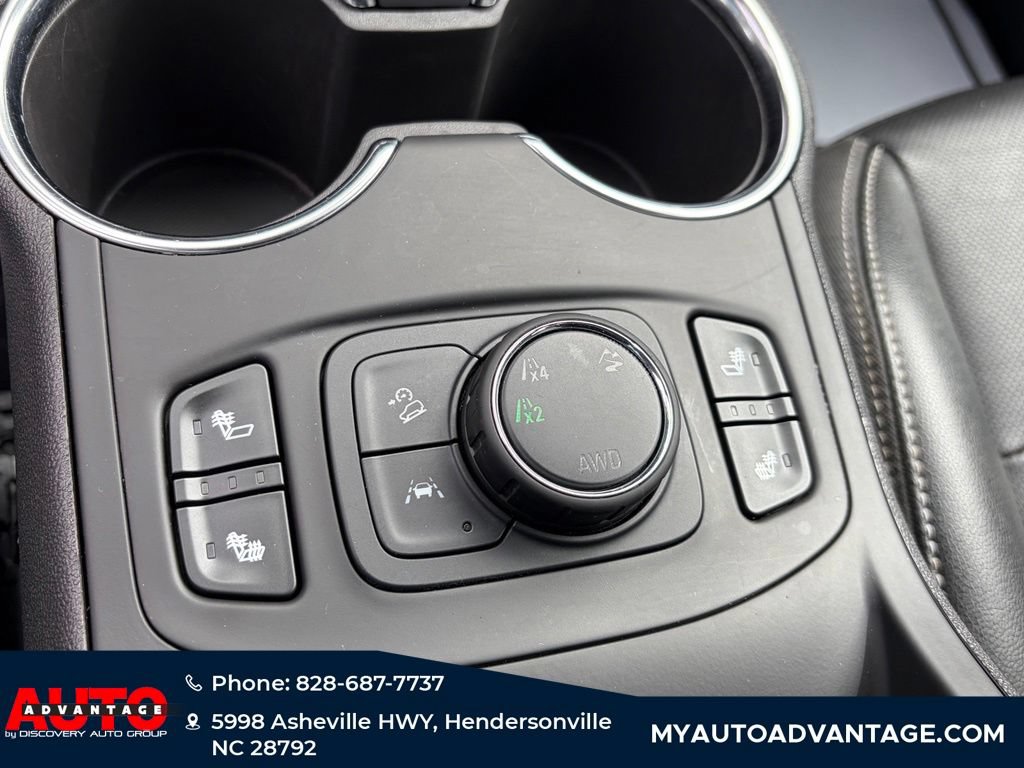Used 2024 GMC Terrain SLT AWD/4WD image 15