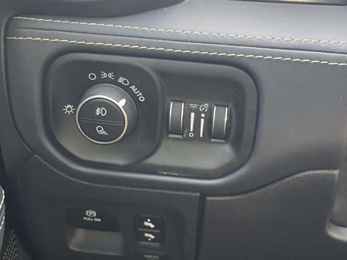 Used 2021 RAM 1500 Limited image 28