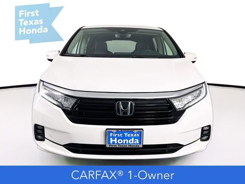 Used 2023 Honda Odyssey Elite image 2