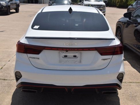 Used 2022 Kia Forte GT w/ GT Technology Package FWD image 8