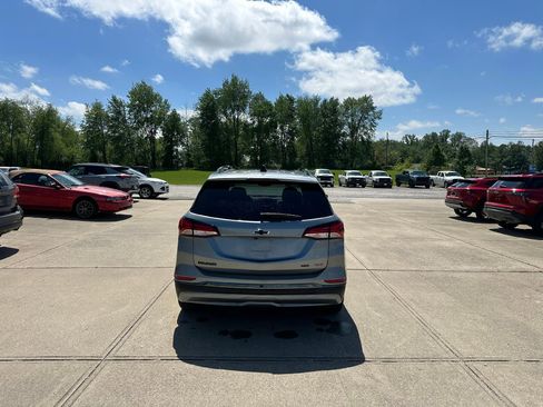 Used 2023 Chevrolet Equinox RS w/ RS Leather Package AWD/4WD image 7