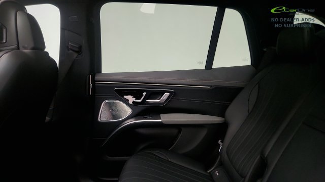 Used 2023 Mercedes-Benz EQS 580 4MATIC SUV image 43