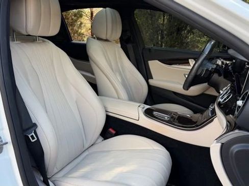 Used 2022 Mercedes-Benz E 350 Sedan w/ Driver Assistance Package image 34