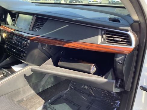 Used 2019 Kia Cadenza Technology image 40