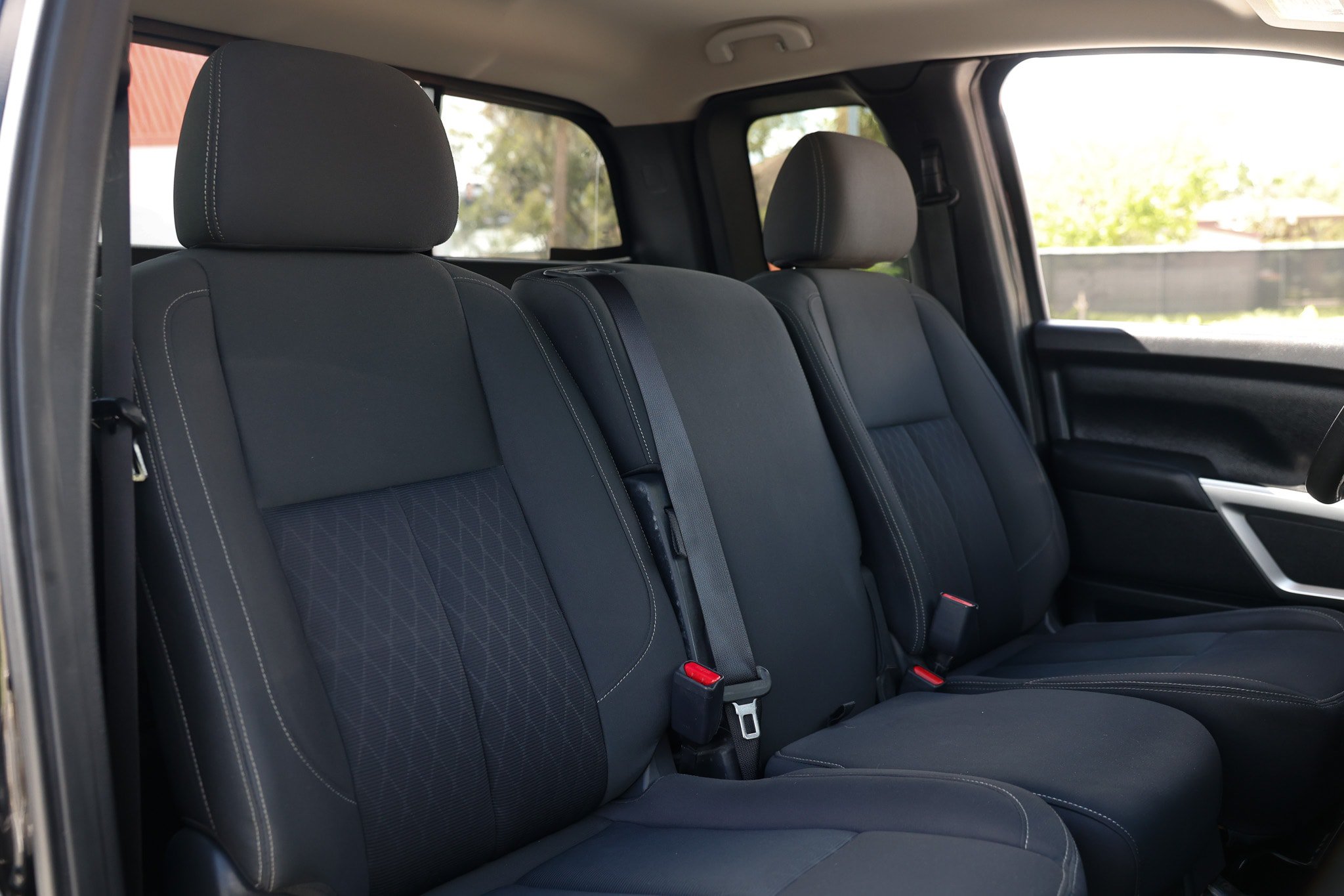 Used 2017 Nissan Titan SV AWD/4WD image 17