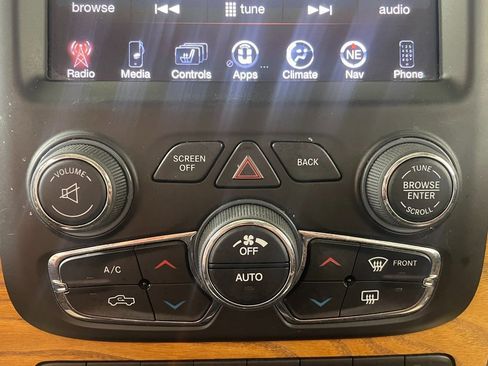 Used 2015 RAM 1500 Laramie Longhorn w/ Convenience Group image 23