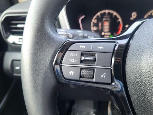 Certified 2024 Honda Pilot Touring image 21