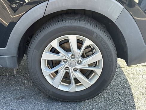 Used 2019 Hyundai Tucson Value w/ Cargo Package FWD image 12