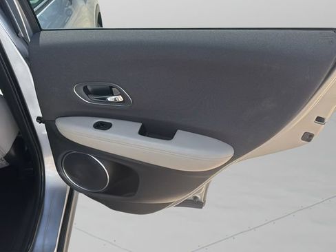 Used 2020 Honda HR-V EX image 12