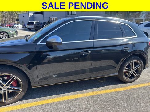 Used 2020 Audi SQ5 Prestige w/ Prestige Package AWD/4WD image 3