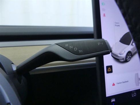 Used 2021 Tesla Model Y Long Range AWD/4WD image 20