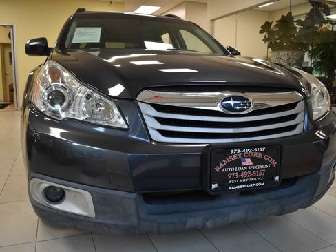 Used 2011 Subaru Outback 2.5i Premium w/ All-Weather Pkg AWD/4WD image 65