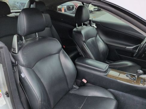 Used 2010 Lexus IS 250C RWD image 14