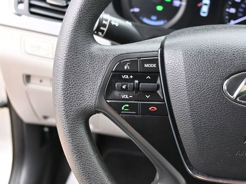 Used 2016 Hyundai Sonata SE image 19