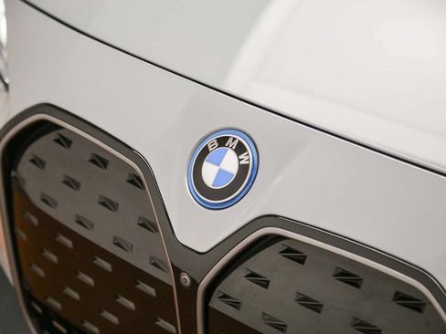Used 2024 BMW i4 M50 w/ Premium Package AWD/4WD image 9