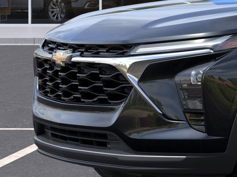 New 2025 Chevrolet Trax LT w/ Sunroof Package image 37