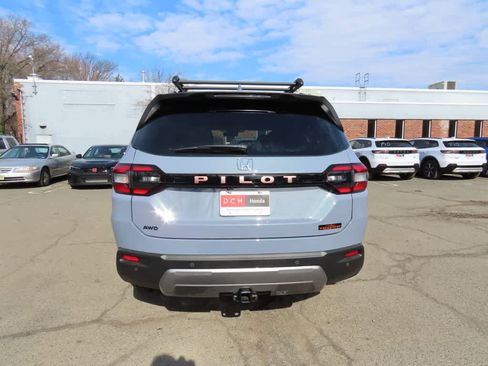 New 2026 Honda Pilot TrailSport image 5