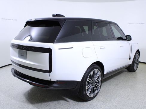 New 2026 Land Rover Range Rover SE image 7