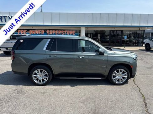 Used 2023 Chevrolet Tahoe High Country AWD/4WD image 2