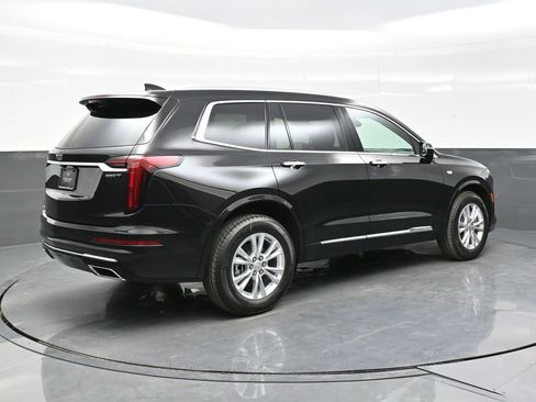 New 2025 Cadillac XT6 Luxury w/ LPO, Floor Liner Package image 7