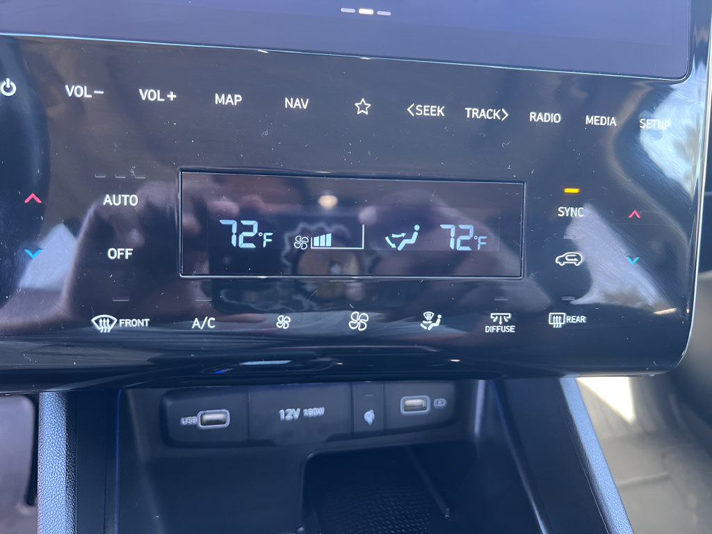 Certified 2024 Hyundai Tucson SEL w/ Convenience Package AWD/4WD image 32