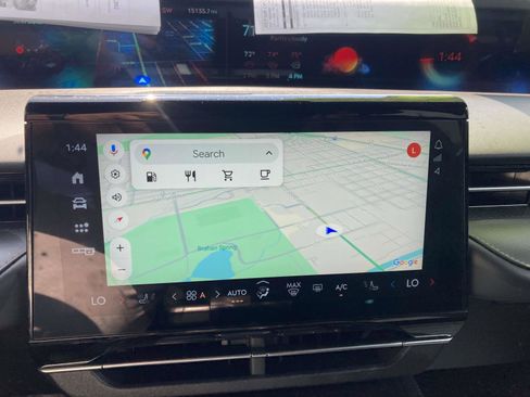 Certified 2024 Lincoln Nautilus Reserve w/ Equipment Group 202A image 25