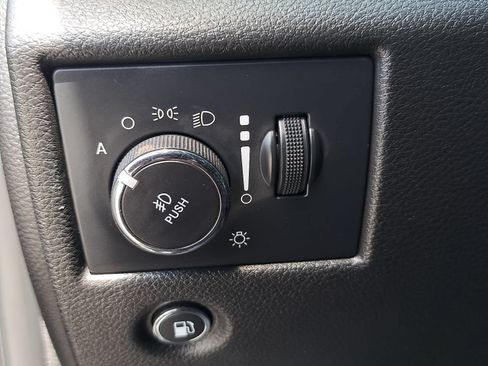 Used 2021 Jeep Grand Cherokee Limited X RWD image 28