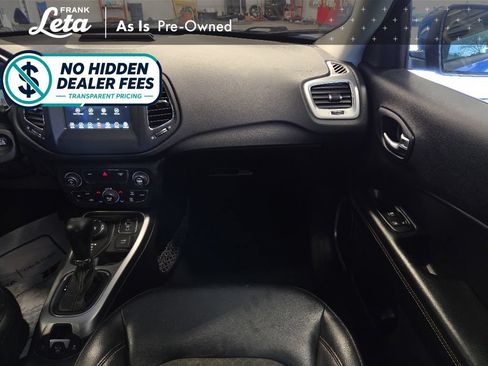 Used 2019 Jeep Compass Latitude w/ Cold Weather Group AWD/4WD image 18