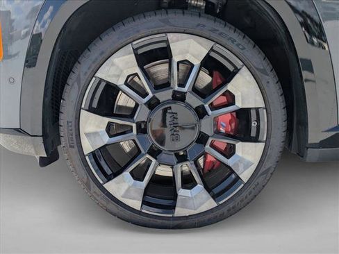 Certified 2024 BMW XM Label Red image 24