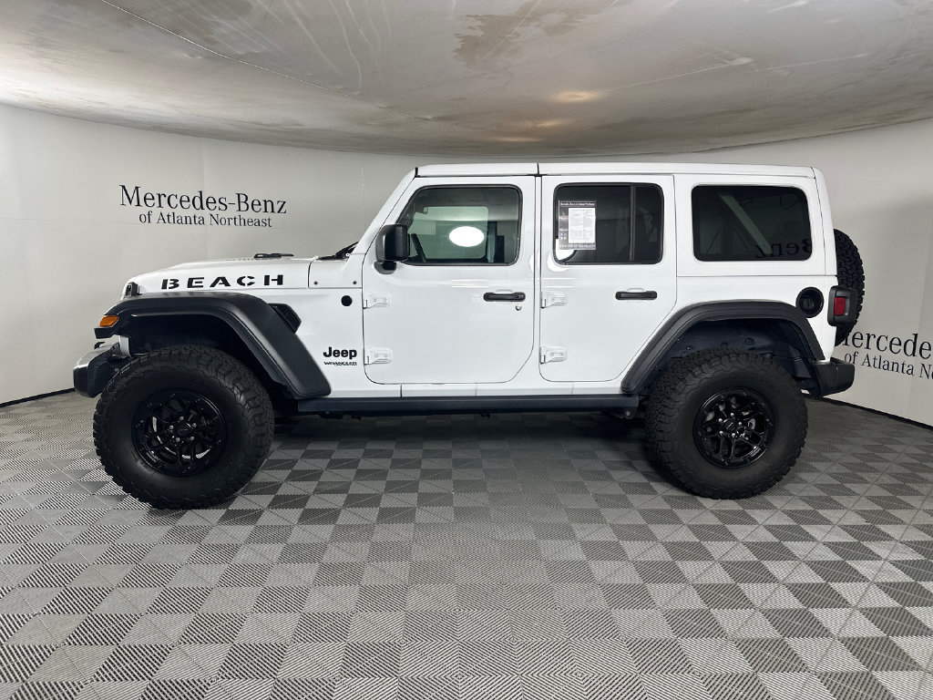 Used 2022 Jeep Wrangler Unlimited Sport w/ Xtreme Recon 35" Tire Package AWD/4WD image 4