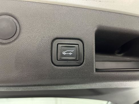Certified 2020 Chevrolet Equinox Premier AWD/4WD image 32