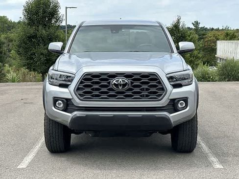 Used 2023 Toyota Tacoma TRD Off-Road AWD/4WD image 19