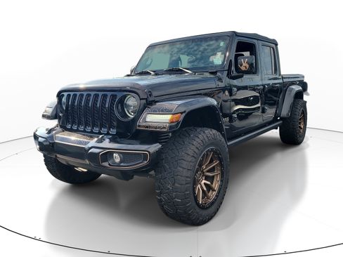 Used 2021 Jeep Gladiator Overland AWD/4WD image 3