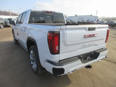 New 2026 GMC Sierra 1500 Denali image 9