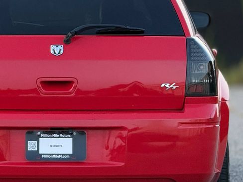 Used 2007 Dodge Magnum R/T w/ Convenience Group II RWD image 14