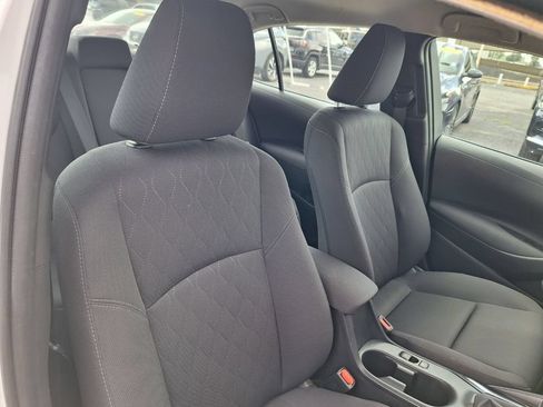 Used 2024 Toyota Corolla LE FWD image 28