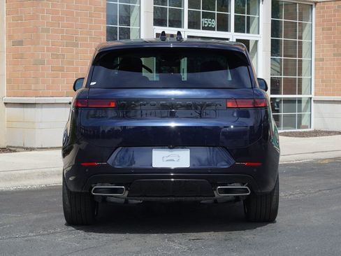 New 2026 Land Rover Range Rover Sport Dynamic SE AWD/4WD image 5