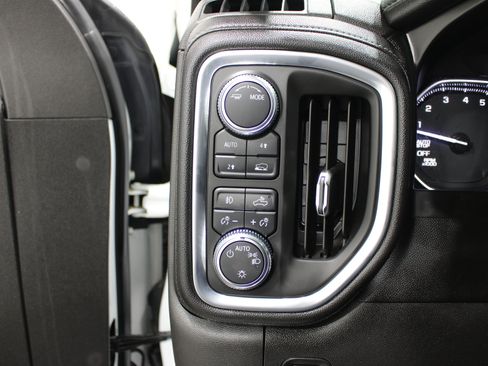 Used 2021 GMC Sierra 1500 Elevation AWD/4WD image 9