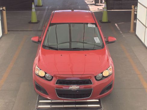 Used 2015 Chevrolet Sonic LS image 2
