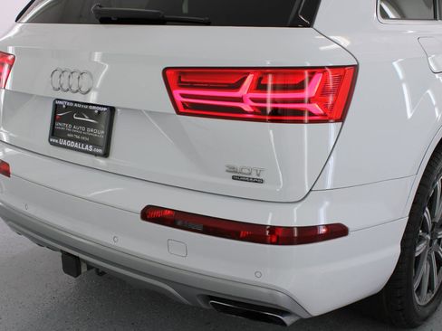 Used 2017 Audi Q7 3.0T Prestige w/ Prestige Package image 23