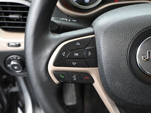 Used 2014 Jeep Cherokee Latitude image 24