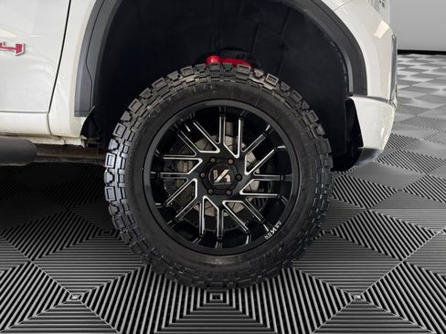 Used 2020 GMC Sierra 1500 AT4 w/ AT4 Preferred Package AWD/4WD image 10