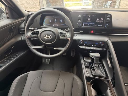 New 2026 Hyundai Elantra Sport FWD image 15