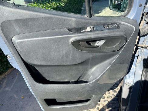 Used 2019 Mercedes-Benz Sprinter 144 image 10