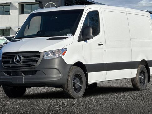 New 2025 Mercedes-Benz Sprinter 2500 image 8