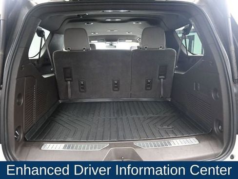Used 2022 Chevrolet Suburban Z71 AWD/4WD image 16